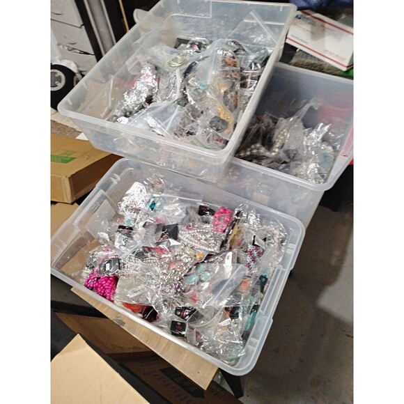 Paparazzi Jewelry Lot 50 Pieces - Necklaces, Bracelets, Earrings. - Picture 7 of 16